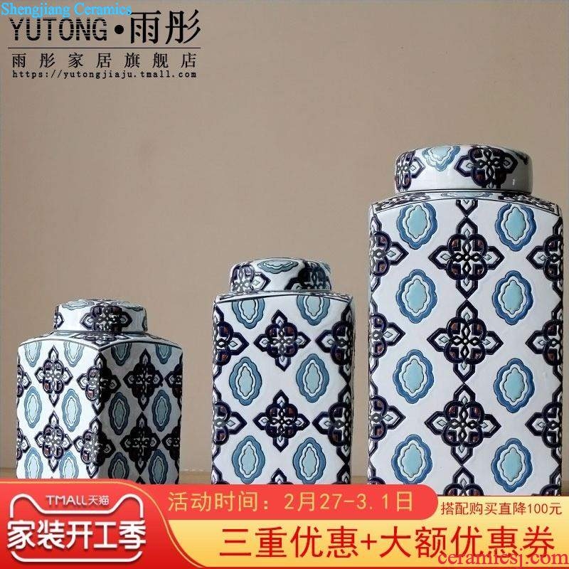 Jingdezhen ceramic hand-painted vases lotus Chinese style living room TV ark home decoration process can be a hydroponic furnishing articles