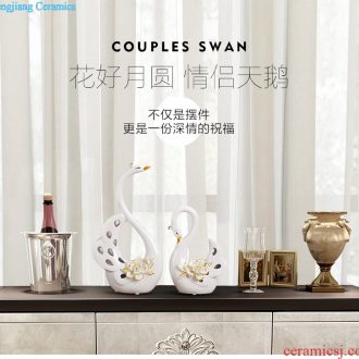 Creative home furnishing soft wine cabinet decoration wedding gift living room decoration cabinet pieces ceramic decoration painted gold swan Hand-cut wedding gifts