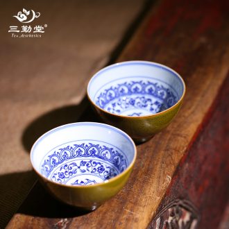 The three frequently small jingdezhen ceramic sample tea cup master cup single cup tea cups hand-painted chrysanthemum patterns S43007