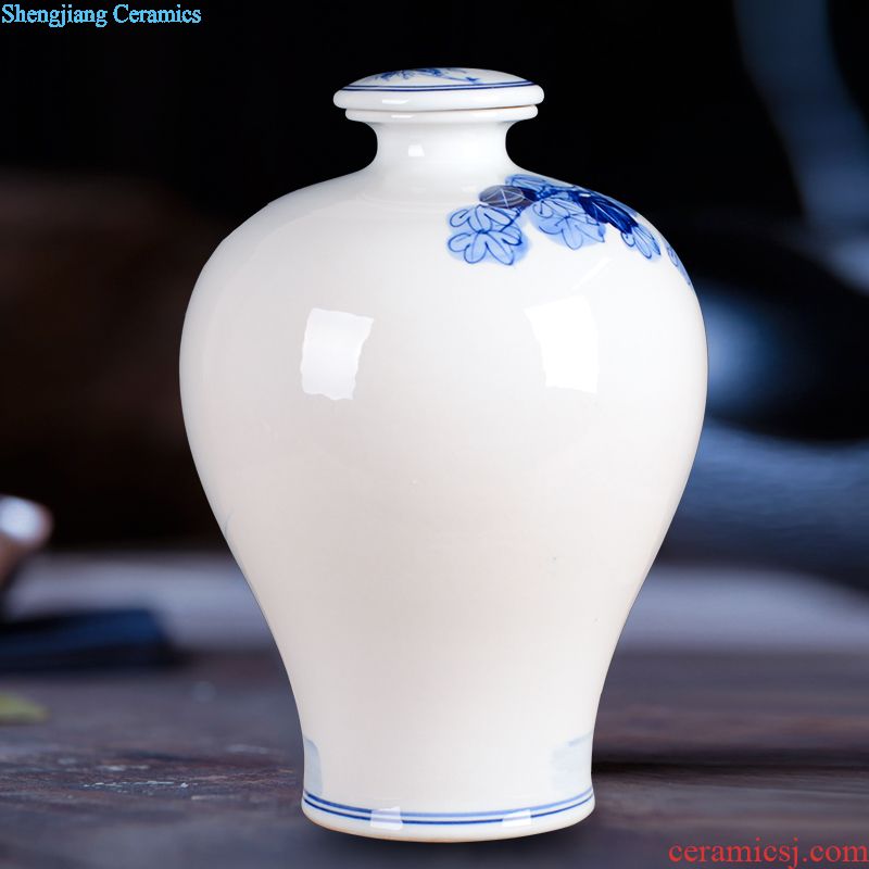 Jingdezhen blue and white porcelain hand-painted bottle is empty wine bottles of household 2 jins of general bubble bottles sealed cans bottles