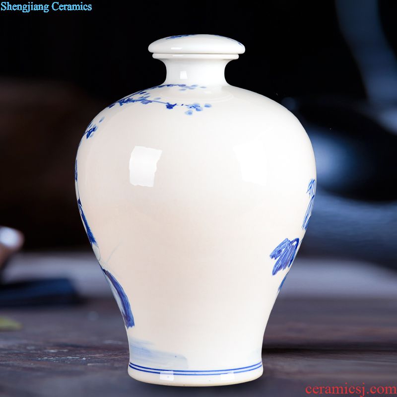 Jingdezhen blue and white porcelain hand-painted bottle is empty wine bottles of household 2 jins of general bubble bottles sealed cans bottles