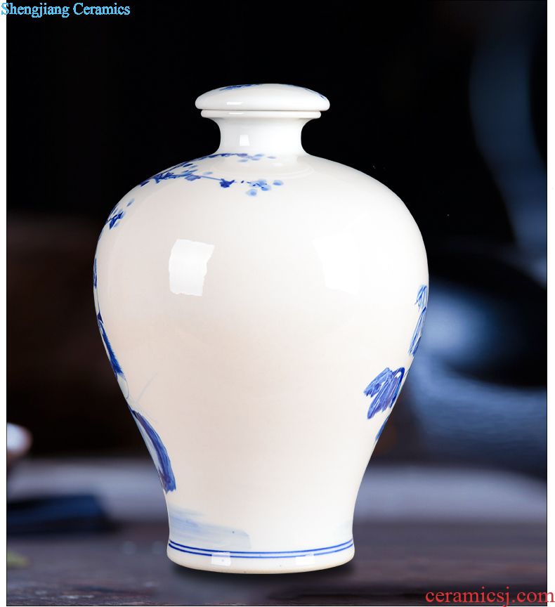 Jingdezhen blue and white porcelain hand-painted bottle is empty wine bottles of household 2 jins of general bubble bottles sealed cans bottles