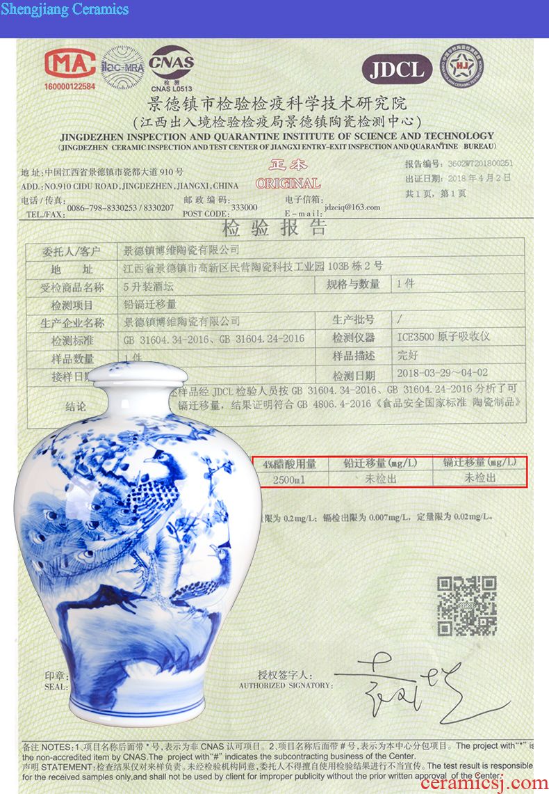 Jingdezhen blue and white porcelain hand-painted bottle is empty wine bottles of household 2 jins of general bubble bottles sealed cans bottles