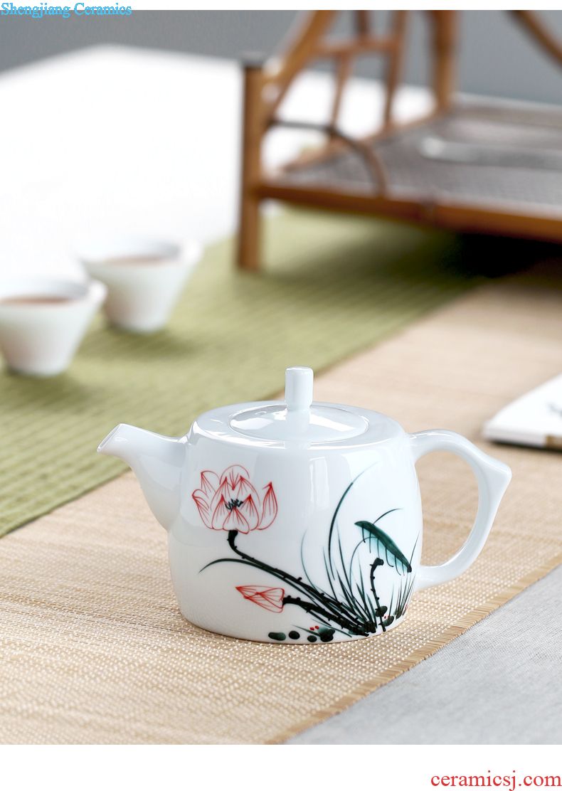 Drink to sweet white glazed porcelain tureen jade jingdezhen porcelain cups thin foetus tea three bowl of ceramic kung fu tea set