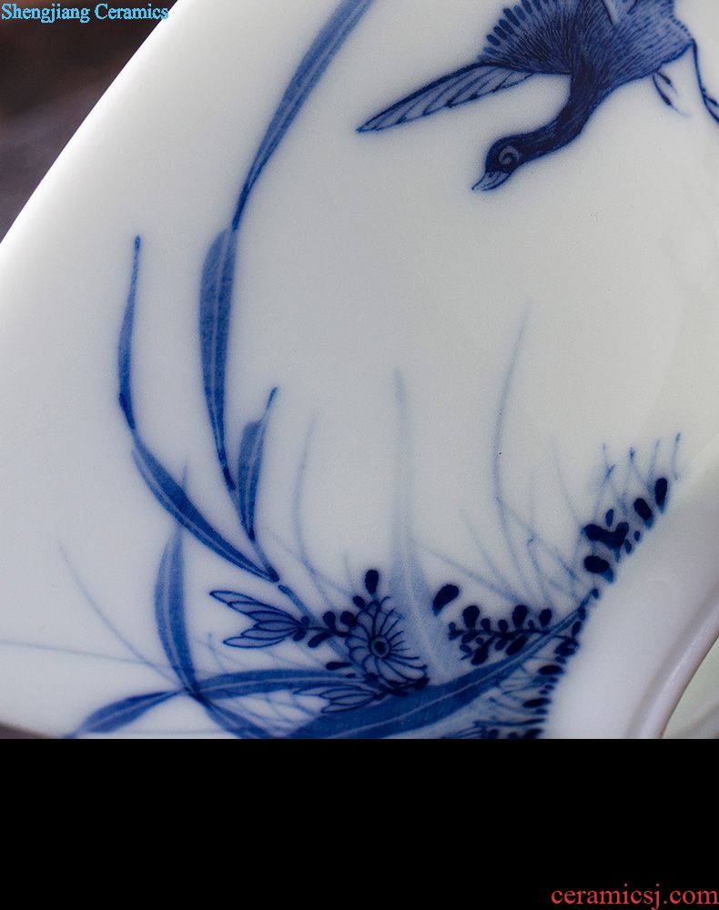 Holy big ceramic tureen hand-painted blue and white porcelain cups do only three cups of tea bowl of jingdezhen kung fu tea set by hand
