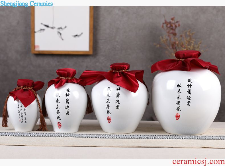 Jingdezhen ceramic sichuan pickled pickles bacon seal pot security kimchi altar salt pickles pickled egg storage