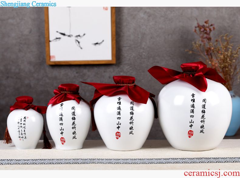 Jingdezhen ceramic sichuan pickled pickles bacon seal pot security kimchi altar salt pickles pickled egg storage