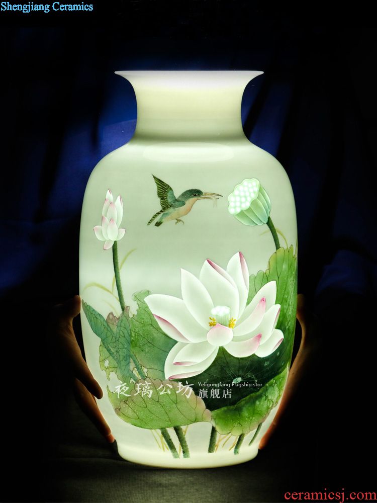 Jingdezhen ceramics imitation qing emperor kangxi tong qu ears trunk vase Chinese flower arranging sitting room adornment is placed