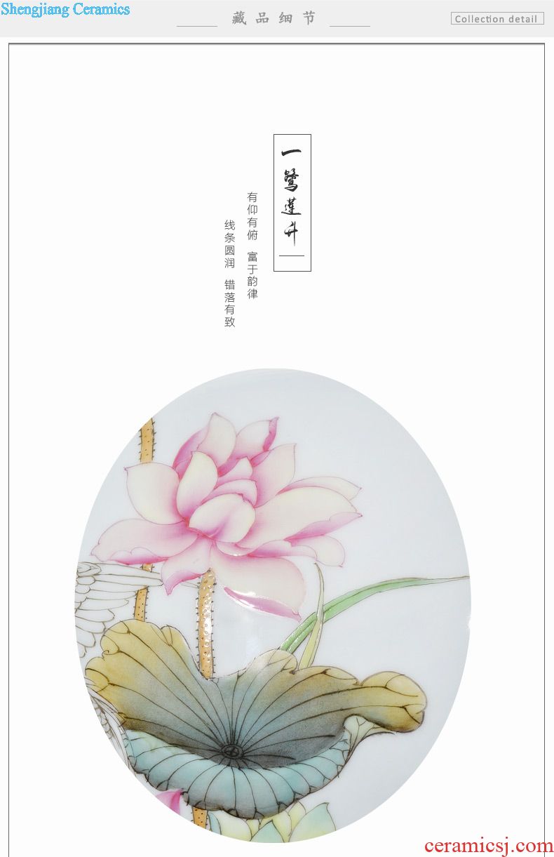 Jingdezhen ceramics by hand China wind restoring ancient ways is the sitting room flower vase furnishing articles of Chinese style decoration decoration process