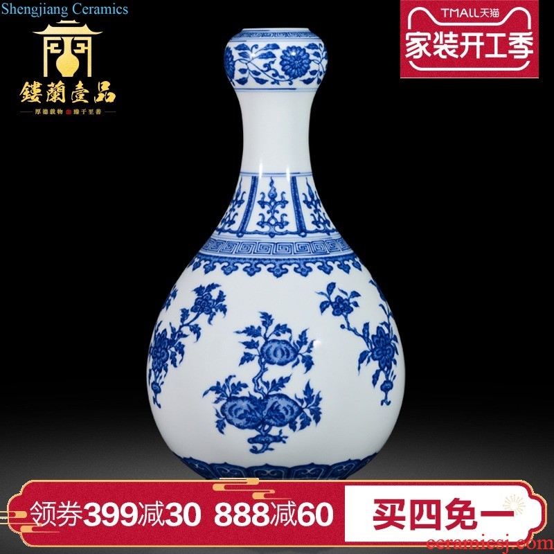 Jingdezhen ceramics imitation qing qianlong fuels the bat life of bottles of the sitting room of Chinese style household decorations collection furnishing articles