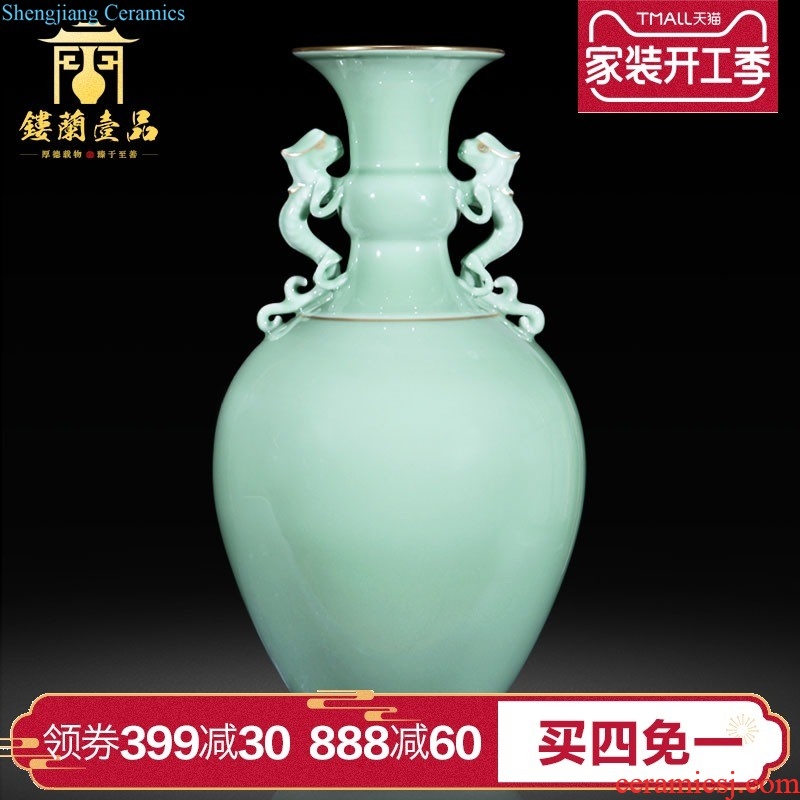 Jingdezhen blue and white color bucket alum red ceramics, Kowloon celestial big vase collection of Chinese style household decorative furnishing articles