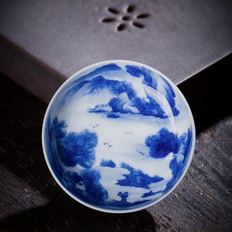 Santa teacups hand-painted ceramic kung fu tie up branch group chrysanthemum of blue and white porcelain grain bell cup cup of jingdezhen tea service master