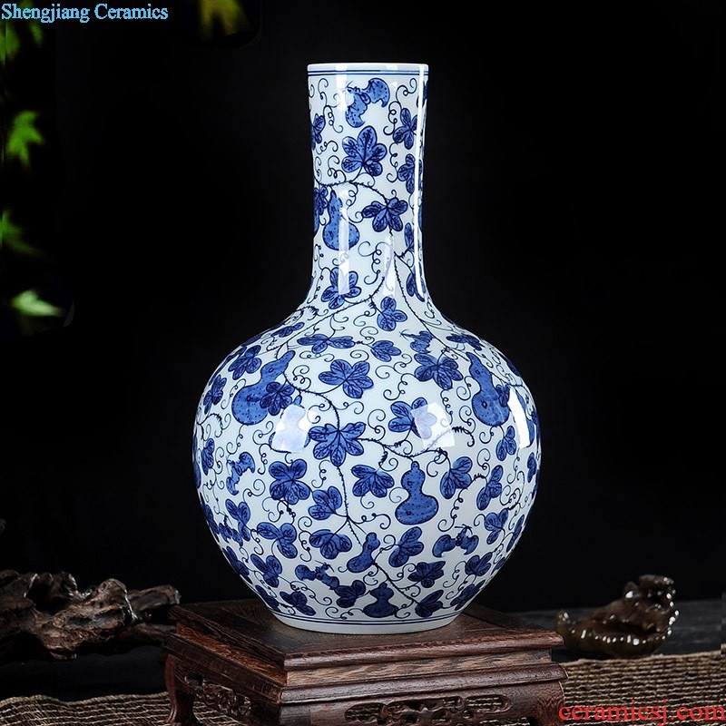 Classical Chinese blue and white porcelain of jingdezhen ceramics hand-painted handicrafts gourd vases, office decorations restoring ancient ways