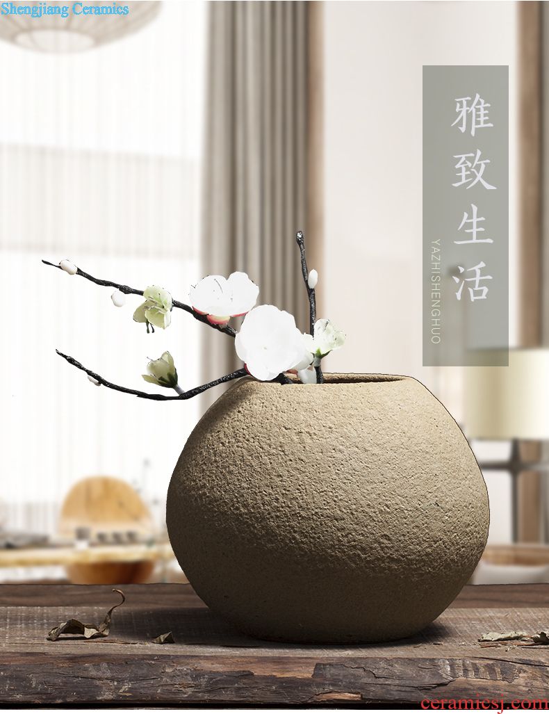 Jingdezhen ceramic household TV ark flower arranging decorative arts and crafts porcelain vase furnishing articles Chinese creative restaurant