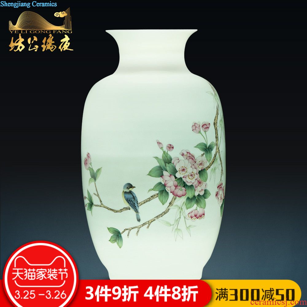 Jingdezhen ceramics hand-painted blue and white porcelain vases, flower arrangement sitting room place TV ark of Chinese style household ornaments