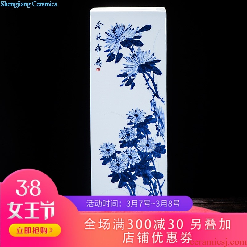 Hand-painted hand-painted mesa of tungs of hometown square vase of blue and white porcelain of jingdezhen ceramics furnishing articles study calligraphy and painting is received