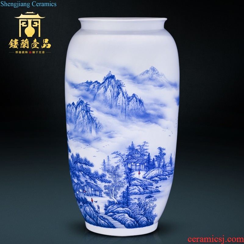 High-quality goods of jingdezhen ceramics hand-painted heavy famille rose red cliff night cruise on the new Chinese style household adornment bottle vase furnishing articles