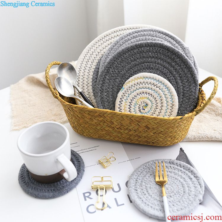 Nordic ceramic bird's nest, stew stew with cover every water tank steamed soup bowl large ears black side stew pot