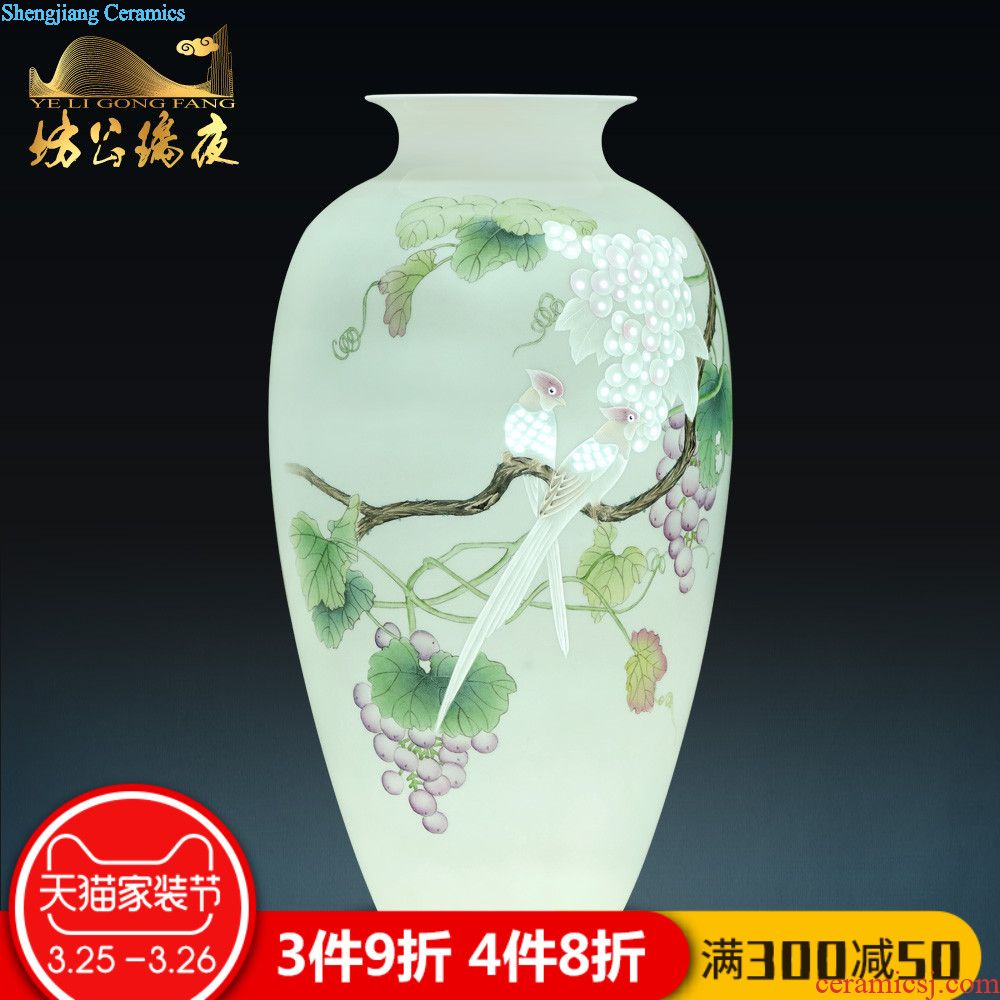 Jingdezhen ceramics hand-painted blue and white porcelain vase for years for flower arranging furnishing articles of Chinese style household act the role ofing is tasted the living room
