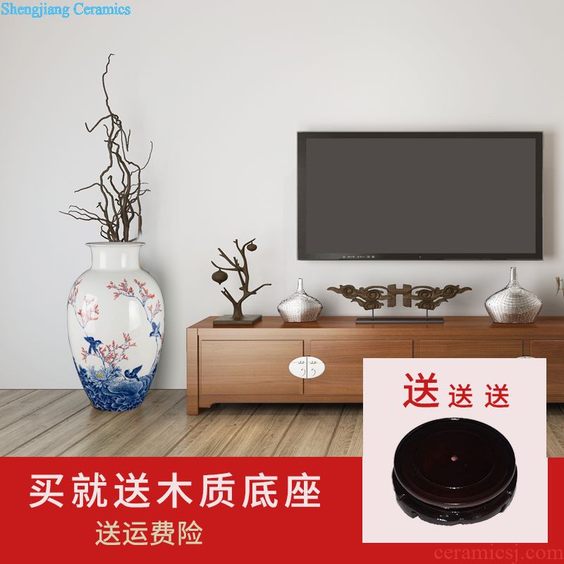 Jingdezhen ceramic new Chinese general canned adorn article place to live in the sitting room of blue and white porcelain vase decoration in China