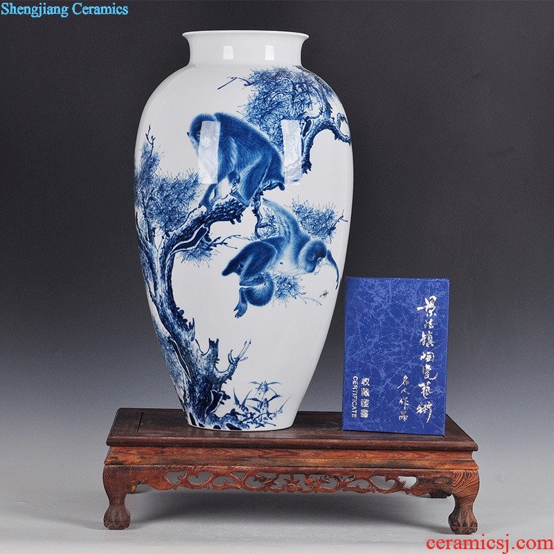 Jingdezhen ceramics famous hand-painted enamel vase Landscape figure Chinese porcelain handicraft furnishing articles in the living room