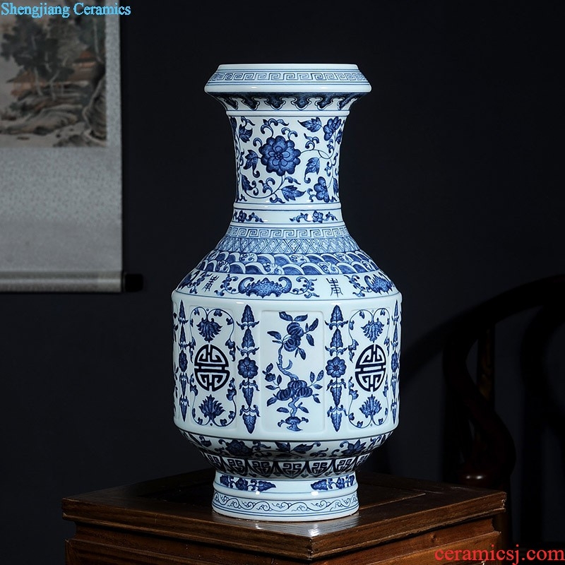 Thin jingdezhen ceramic vase decorated the living room New Chinese style living room furnishing articles hand-painted hotel TV ark decoration