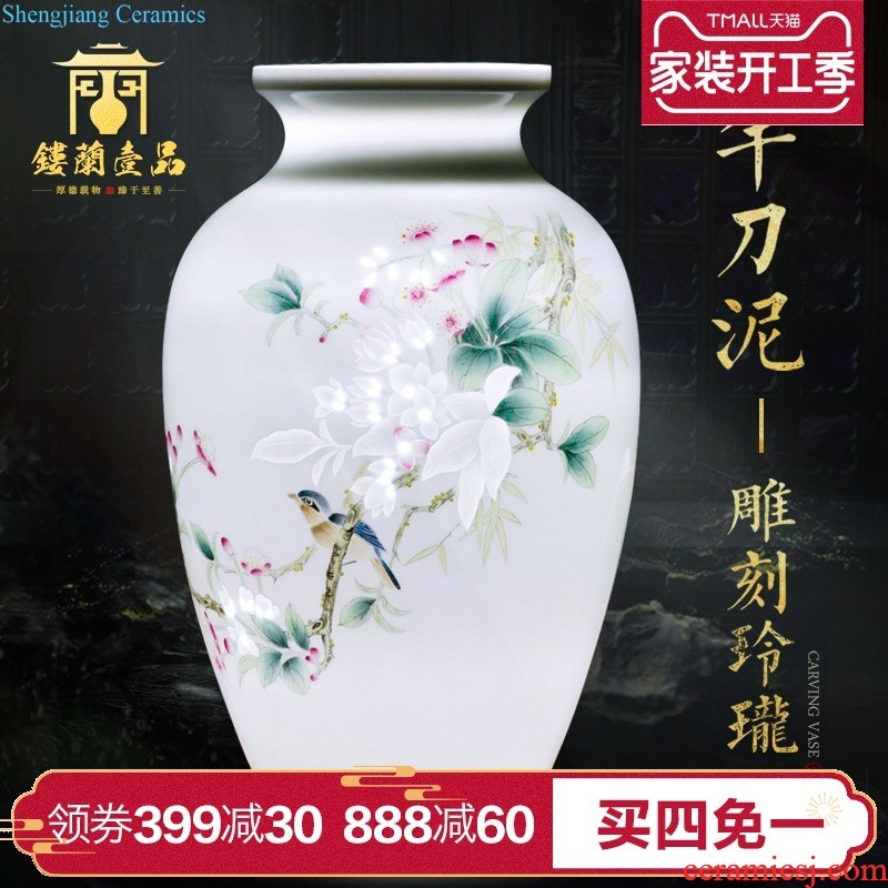 Jingdezhen ceramics hand-painted famille rose flower arranging big vase living room TV cabinet decoration collection of Chinese style household furnishing articles