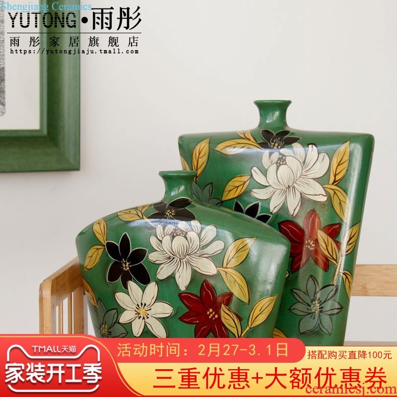 Home decoration porcelain of jingdezhen ceramic furnishing articles The lion sculpture porcelain decoration creative Chinese ice crack glaze technology