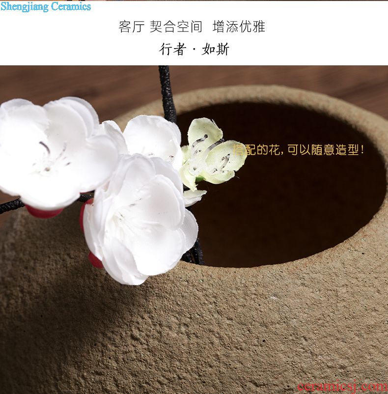 Jingdezhen ceramic household TV ark flower arranging decorative arts and crafts porcelain vase furnishing articles Chinese creative restaurant