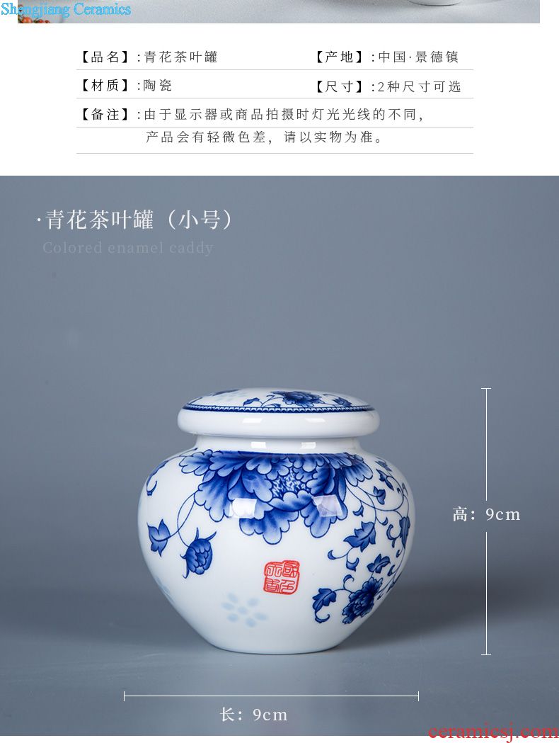 Jar of jingdezhen blue and white porcelain, ceramic tea small mini portable circular tanks seal tea storage tanks