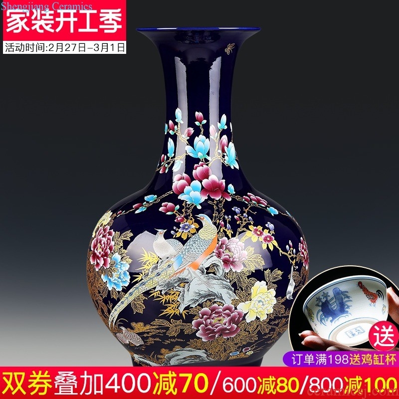 Jingdezhen ceramic vase furnishing articles beaming famille rose gold flower arranging wax gourd bottle of modern Chinese style household decoration