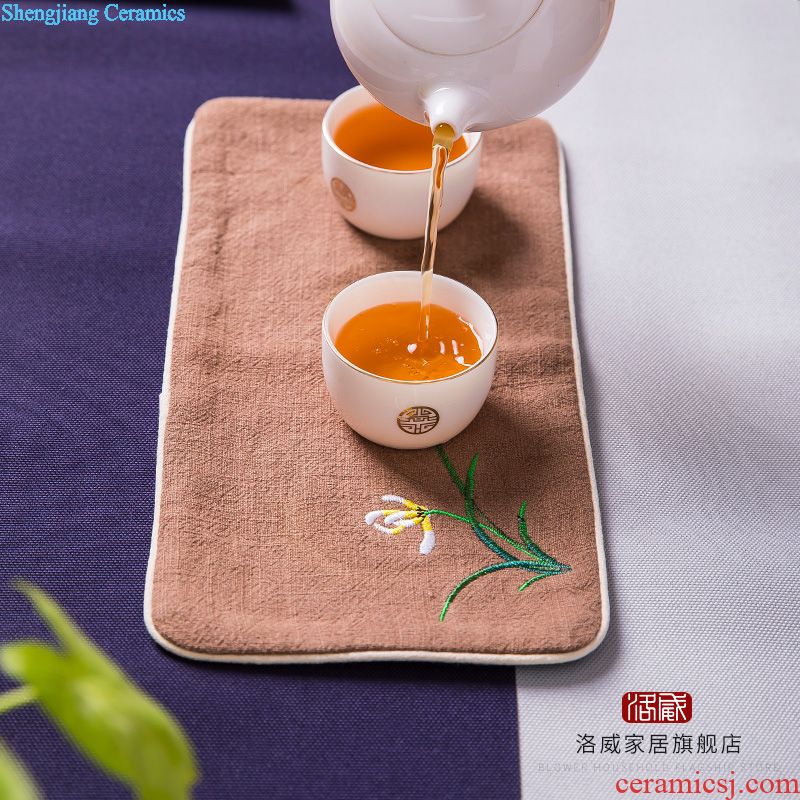 Pu 'er tea canister jingdezhen ceramic metal portable household celadon tea set seal POTS large tea tea warehouse