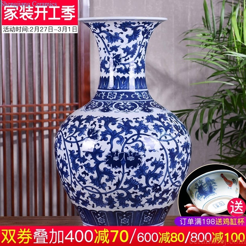 Jingdezhen ceramics of large vase furnishing articles large sitting room of Chinese style household adornment hand-painted porcelain arranging flowers