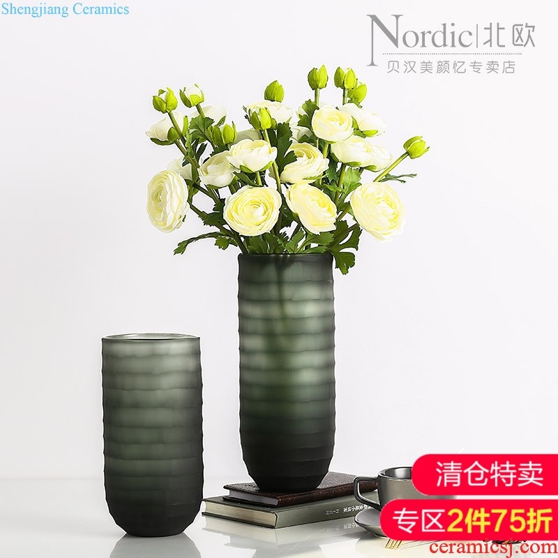 The Nordic household bathroom furnishing articles ceramic bathroom toiletries bathroom suite hotel gargle toothbrush holder