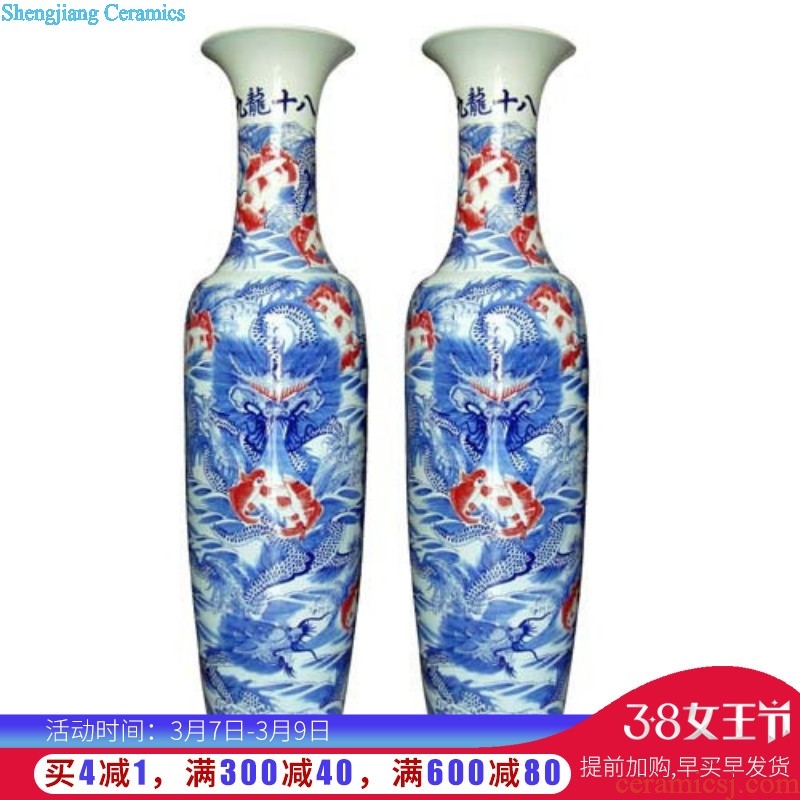 Jingdezhen ceramics has a long history in the hand of large blue and white porcelain vase hotel high sitting room adornment is placed