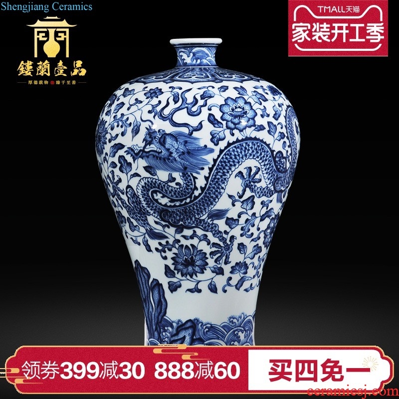 Jingdezhen ceramic Imitation qing qianlong blue and white lotus flower circular writing brush washer New Chinese style household adornment collection furnishing articles