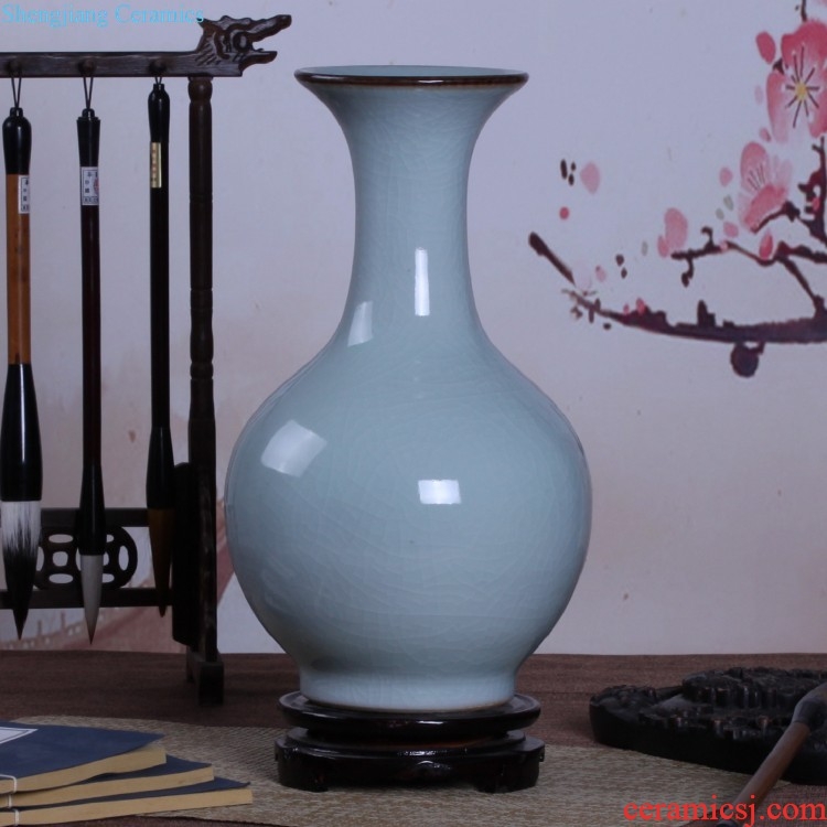 Beaming powder enamel vase in the jingdezhen ceramics, hand-painted home decoration furnishing articles sitting room mesa vase