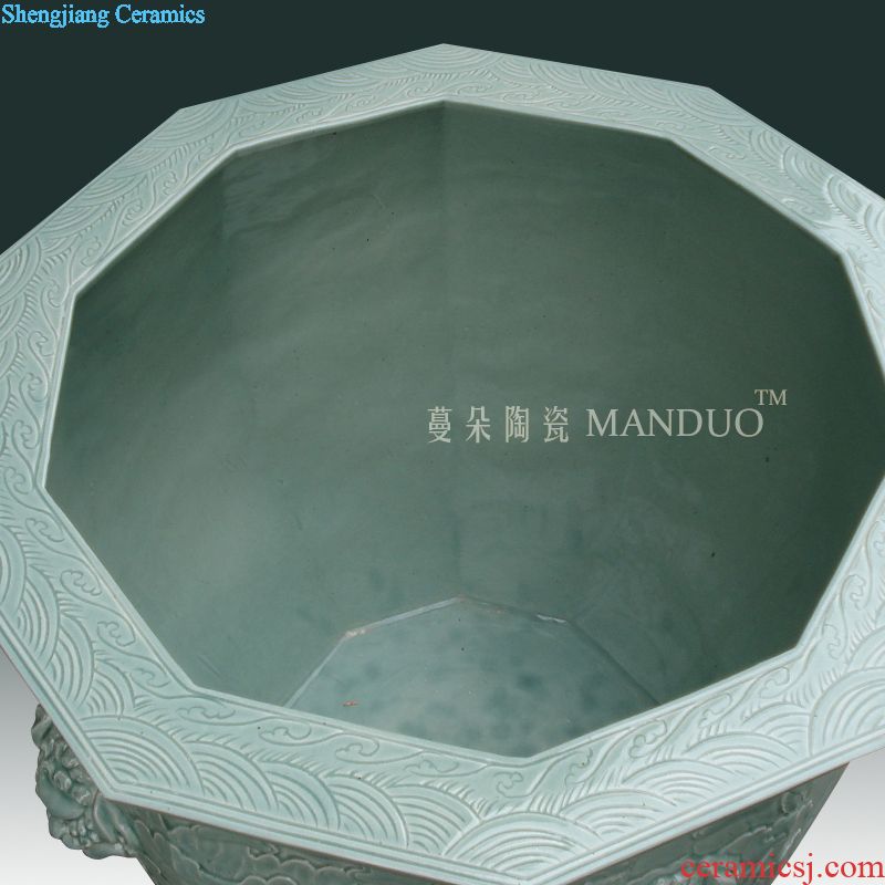 Jingdezhen hand wrapped around large diameter cylinder 80 lotus flower blue and white porcelain porcelain VAT blue classic fish tank