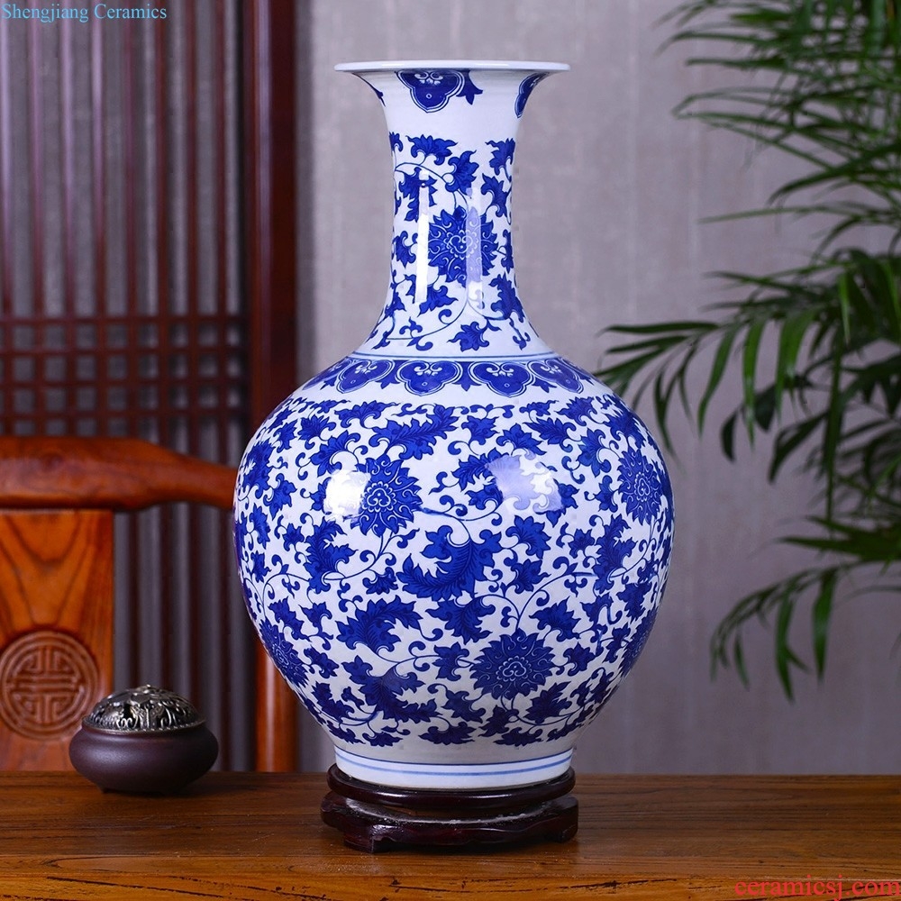 Jingdezhen ceramics of large vase furnishing articles large sitting room of Chinese style household adornment hand-painted porcelain arranging flowers