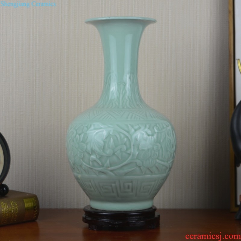 Jingdezhen ceramics hand-painted lotus flower vase Chinese style living room TV cabinet porch household adornment handicraft furnishing articles