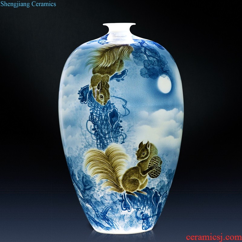 Jingdezhen ceramic vase furnishing articles hand-painted creative retro blue and white porcelain porcelain of sitting room home furnishing articles