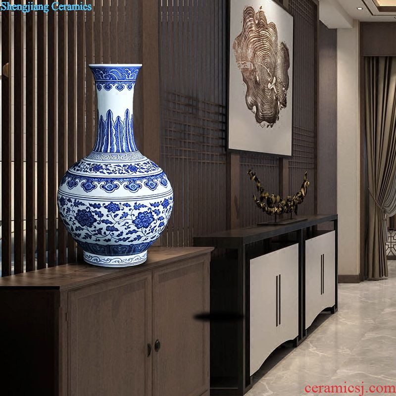 Antique vase of blue and white porcelain of jingdezhen ceramics youligong red dragon grain mei bottles of the sitting room of Chinese style household act the role ofing is tasted furnishing articles
