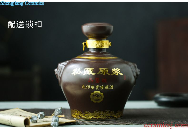 Jingdezhen ceramic bottle bubble wine jars 1 catty put gourd reliefs green glaze sealing wine 1 catty household hip flask