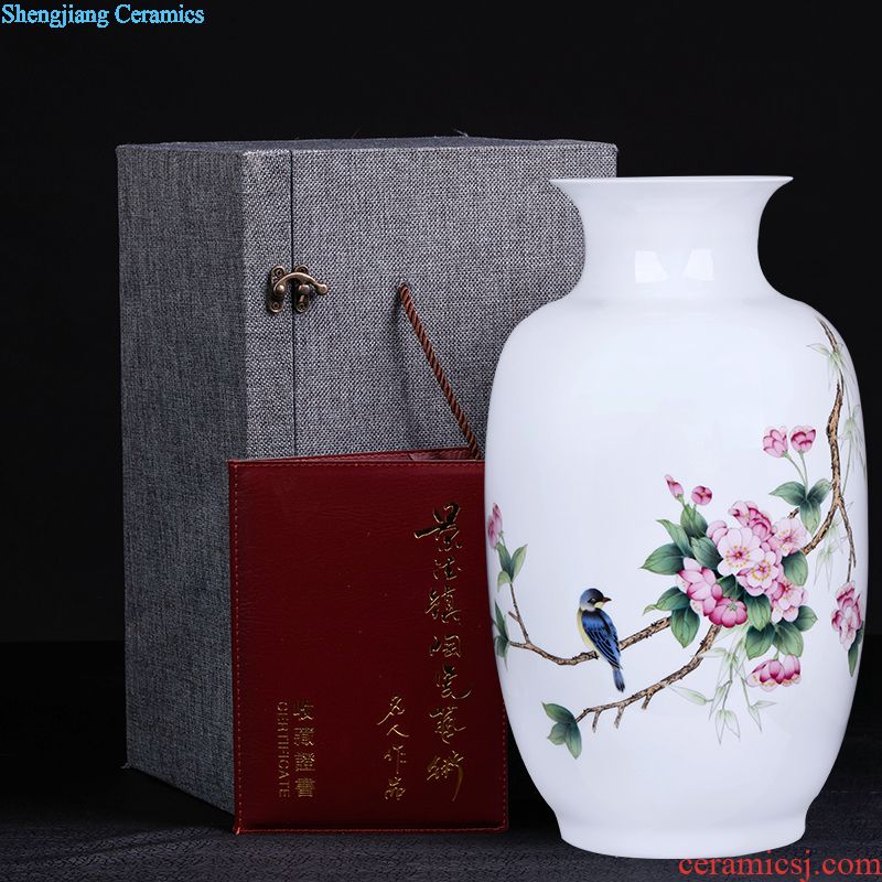 Jingdezhen ceramics hand-painted blue and white porcelain vases, flower arrangement sitting room place TV ark of Chinese style household ornaments