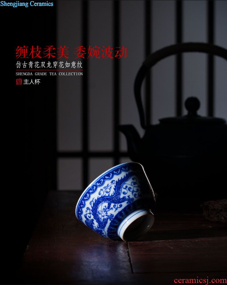 A clearance rule Ceramic sample tea cup master cup ji red paint longfeng lines cylinder cup manual of jingdezhen tea service