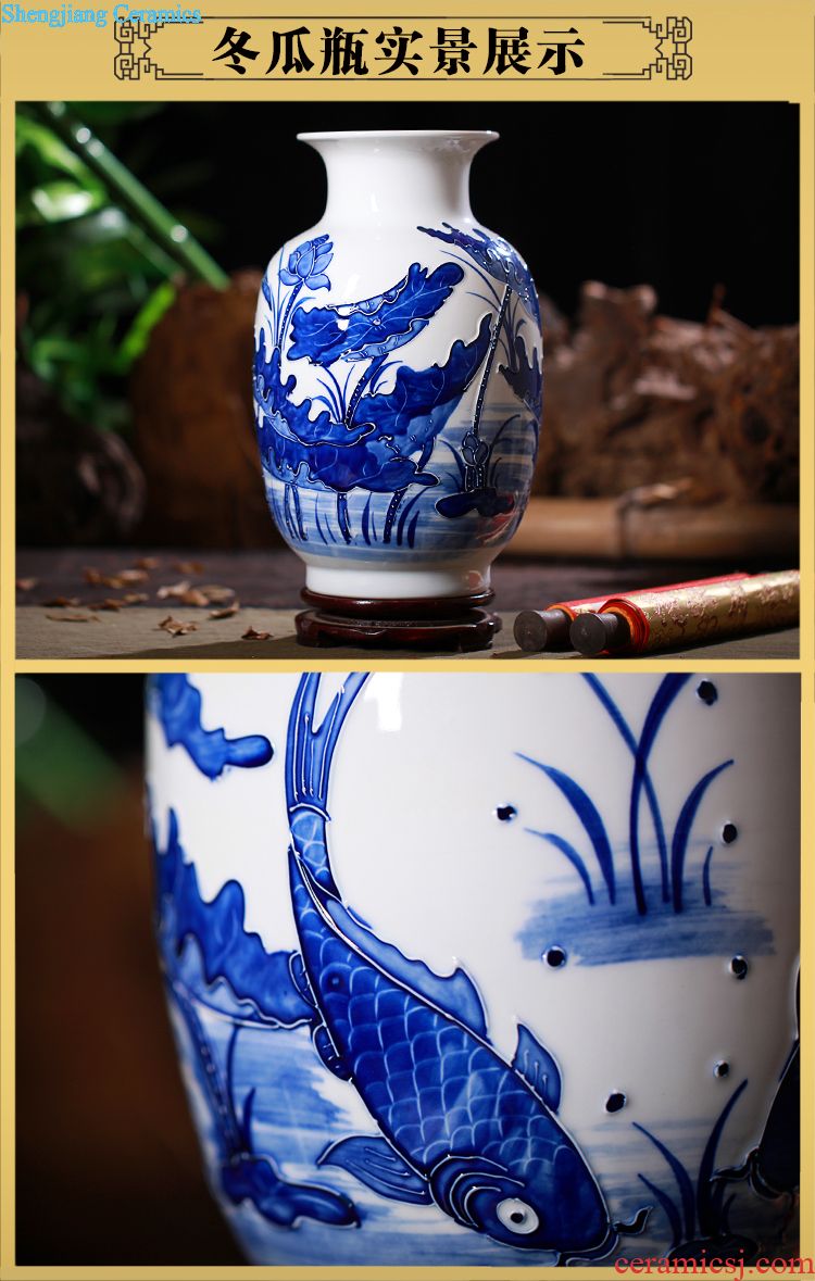 Jingdezhen ceramics large blue and white seal pot sitting room place candy jar household act the role ofing is tasted barrel storage tank