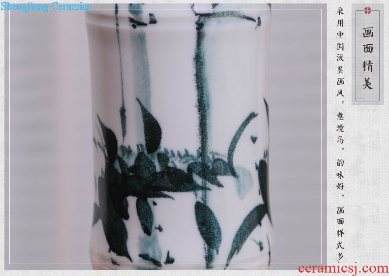 Jingdezhen ceramics China red vase continental sitting room place China flower adornment creative home to restore ancient ways