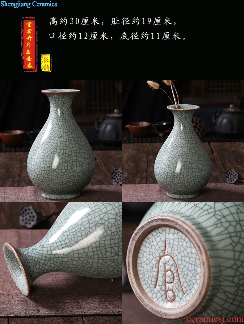 Jingdezhen ceramics China red vase modern household act the role ofing is tasted furnishing articles wedding housewarming gift pomegranate bottle sitting room