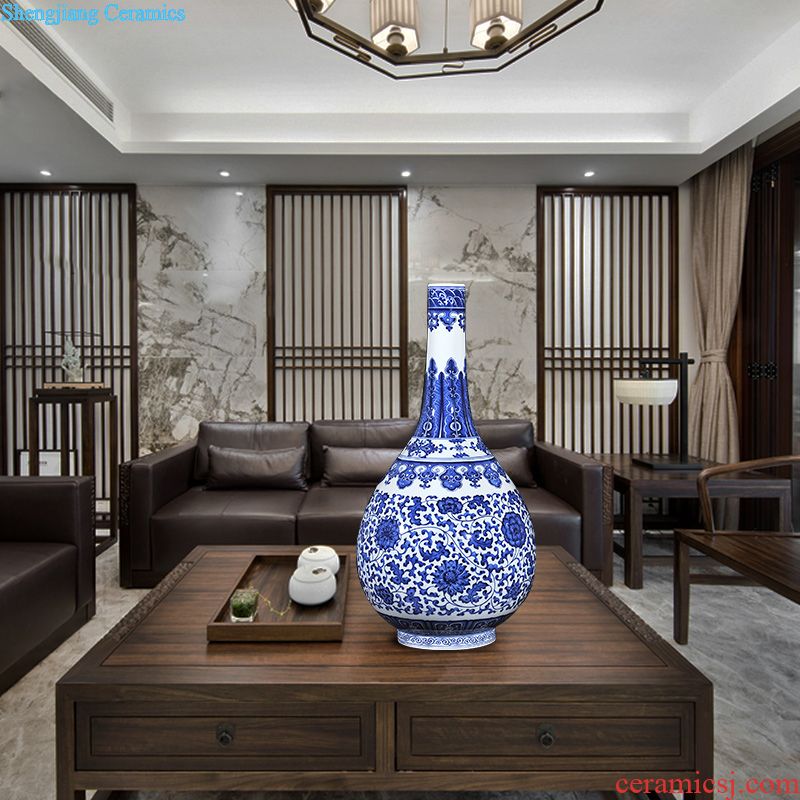 Jingdezhen ceramics hand-painted beaming Chinese blue and white porcelain vases, flower arrangement sitting room place household act the role ofing is tasted