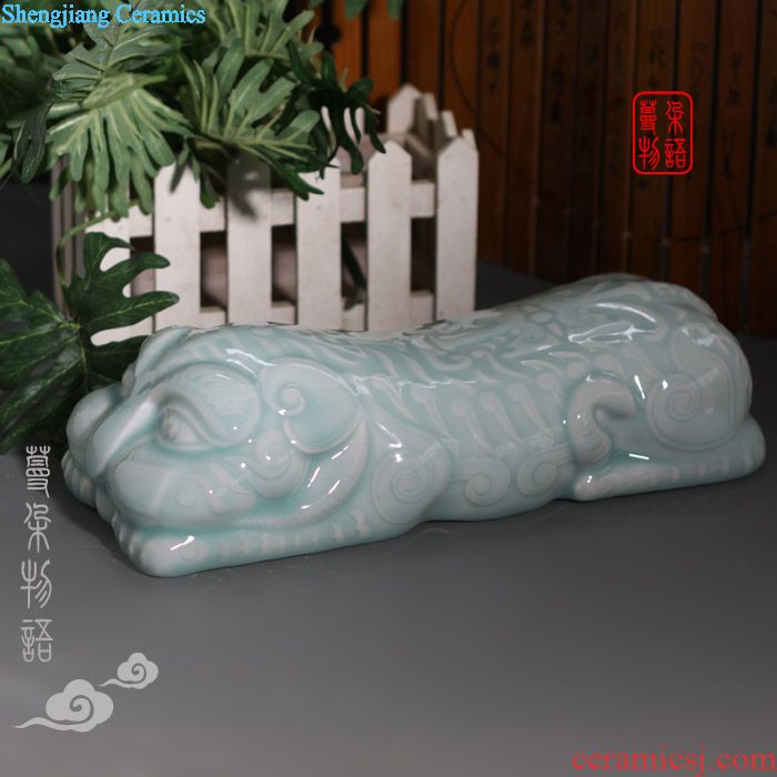 Jingdezhen ceramic animal sculpture furnishing articles in yellow white blue background furnishing articles ceramics ceramics hollow-out sheep